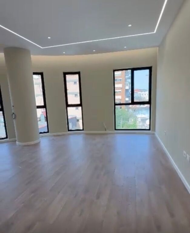 Shitet apartament 2+1 tek Vasil Shanto - Spring Residence