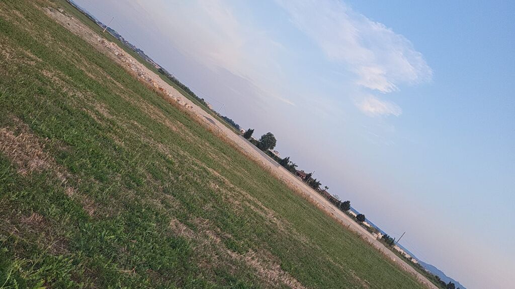 SHITET TOKE PER KAPANONE FLLAKE DURRES