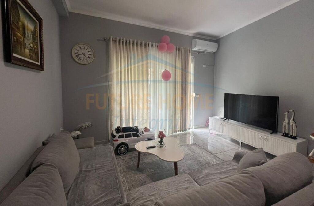 In vendita, appartamento 2+1, Fresku, Tirana.