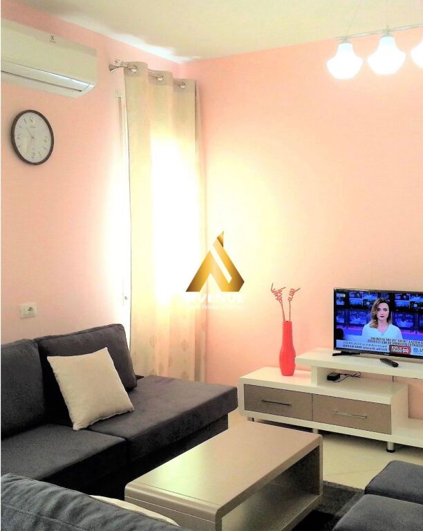 APARTMENT 1+1 FOR RENT – Zogu i Zi