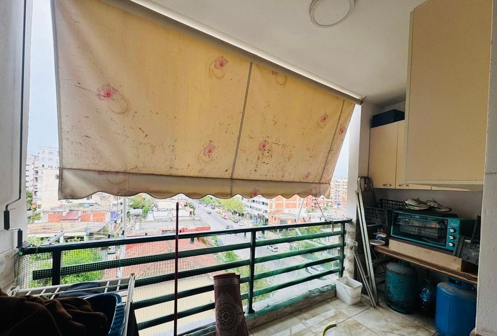 SHITET APARTAMENT 2+1+2 NE ASTIR!