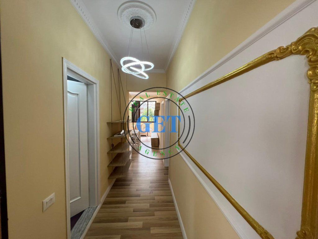 Jepet me qira Apartament 2+1, Stacioni i Trenit, Durrës  Stacioni i Trenit