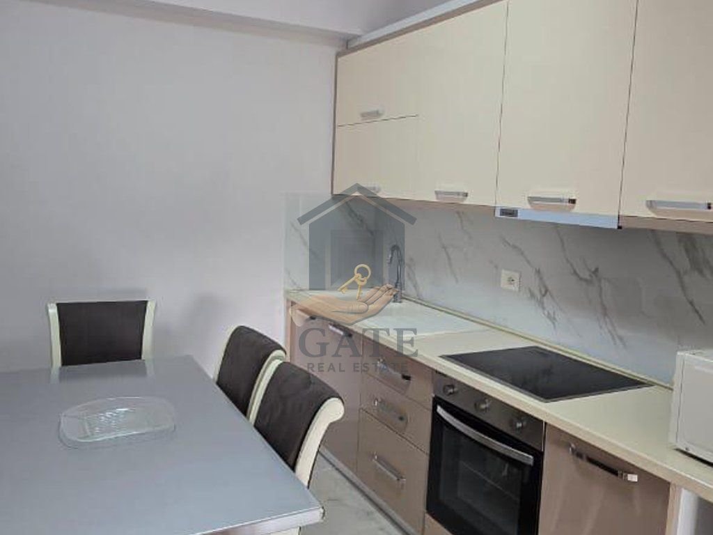 For rent, Apartment 1+1, Small Market!