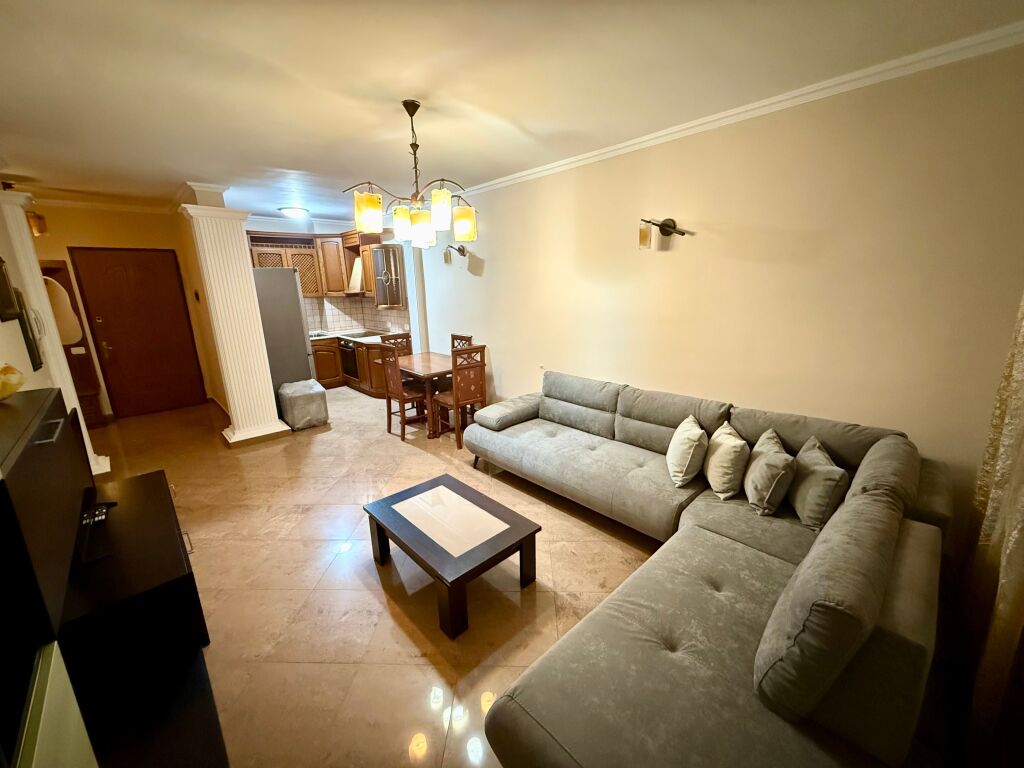 📣 QERA Apartament 1+1 📍 Prane Gjimnazit "Petro Nini Luarasi" ✨