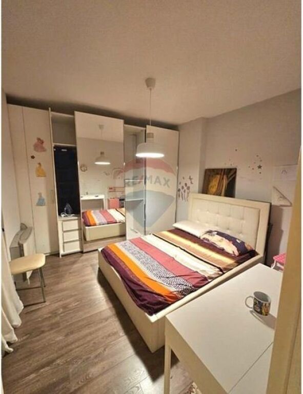 Jepet me Qira Apartament 3+1+2