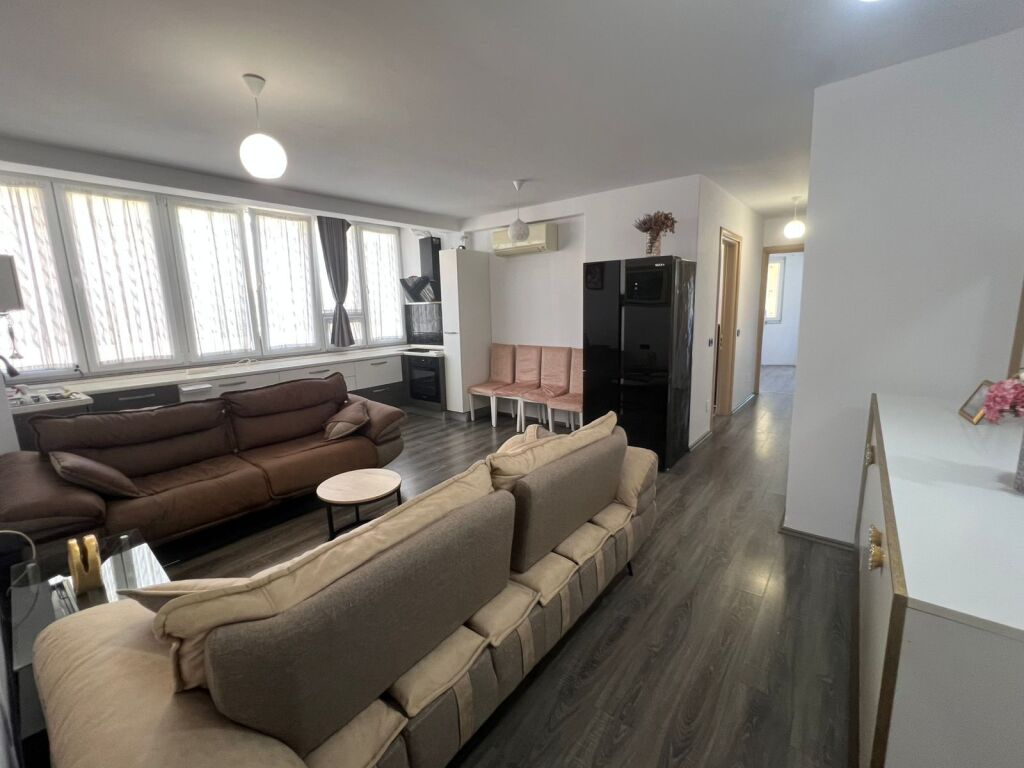 Apartament ne shitje 2+1 te ish Fusha aviacionit