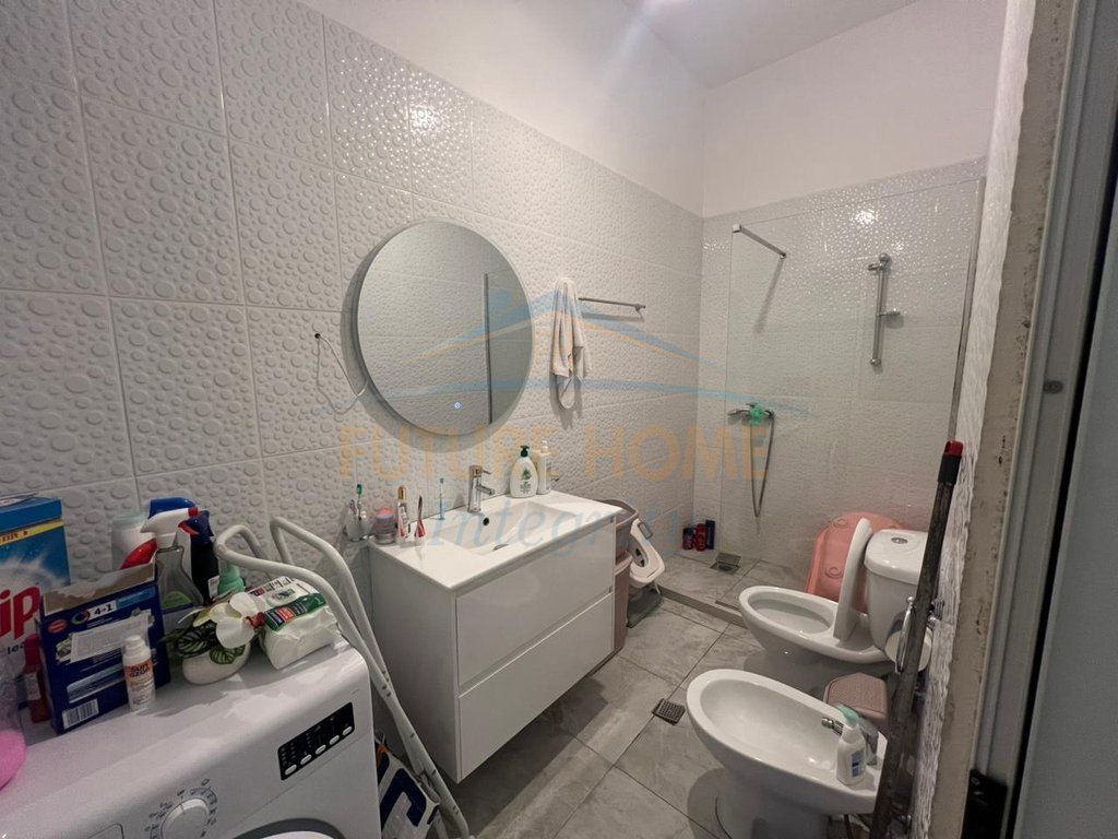 Shitet, Apartament 2+1, Fresku, Tiranë. AL67802