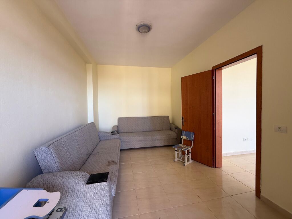 🏠 SHITET – Apartament 2+1 | Zona e Ish-Hipotekës