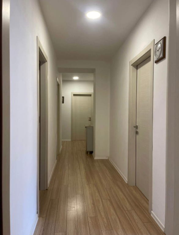 Apartament 3+1+2 në Shitje – Rruga 5 Maji