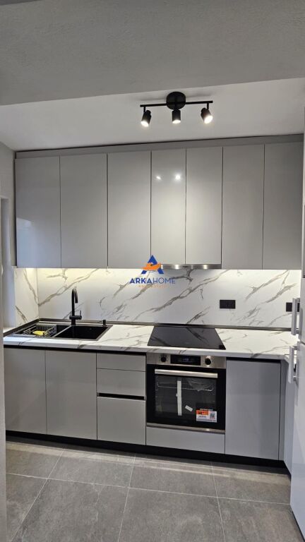 APPARTAMENTO IN AFFITTO 3+1+BALCONE " PAZARI I RI " 700 EURO