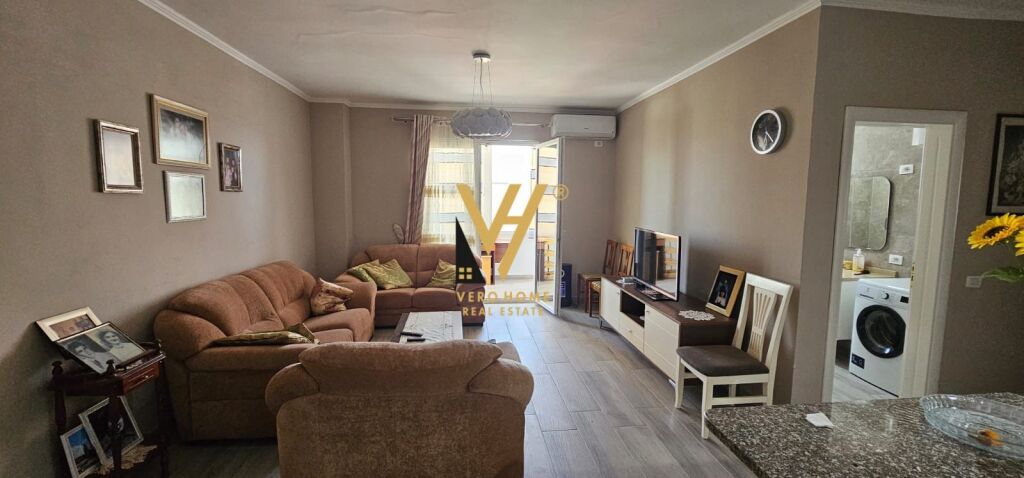 SHITET APARTAMENT 2+1+ BLK NE KAVAJE 120.000 EURO