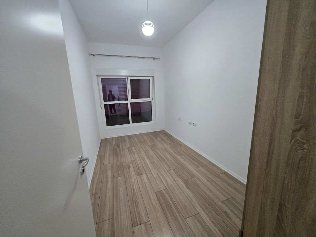 Te Kompleksi Mangalem 21 , Jap me qera apartament 2+1