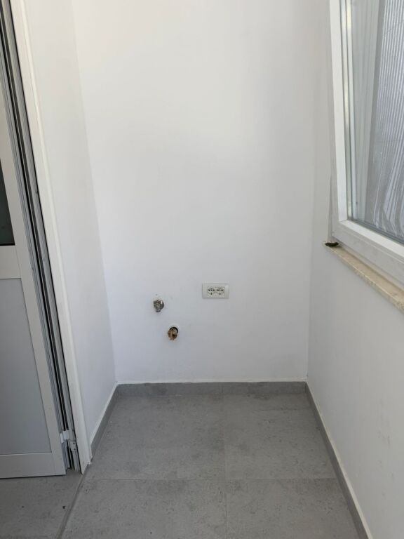 Vasil Shanto_Vendesi 1+1 Appartamento Esistente