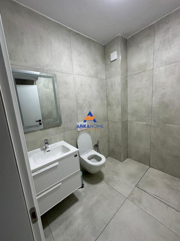 JEPET APARTMENT ME QERA 2+1+BALLKON " RRUGA E DURRSIT " 1300 EURO