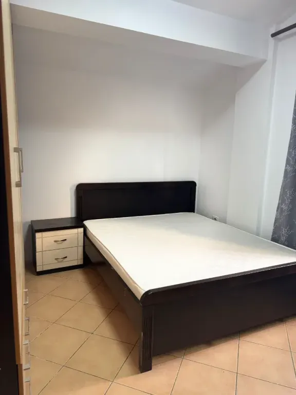 Affitto | Apartament 3 + 1 | Universiteti Barleti | 550 €/mese