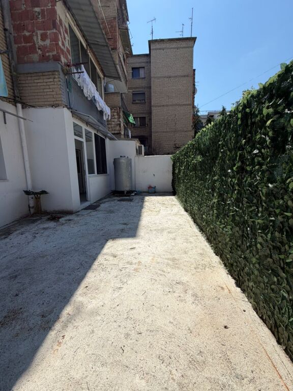 Vasil Shanto_Vendesi 1+1 Appartamento Esistente