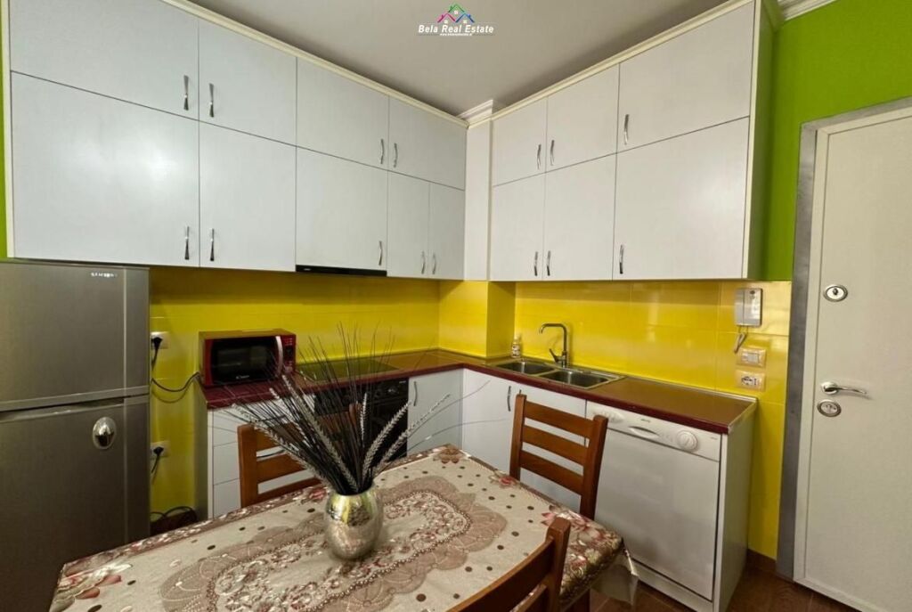 Apartament Me Qera 1+1 Tek 21 Dhjetori (ID B2101647) Tirane