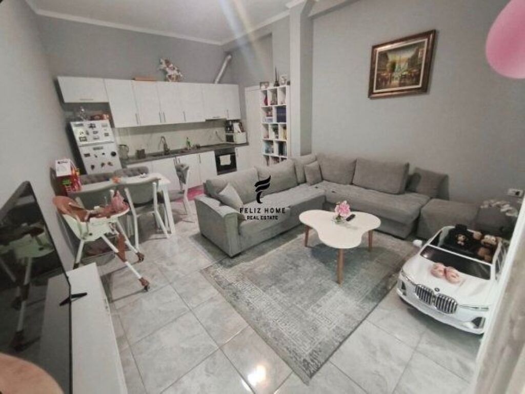 SHITET APARTAMENT 2+1 FRESKU 135.000 EURO FH-69839