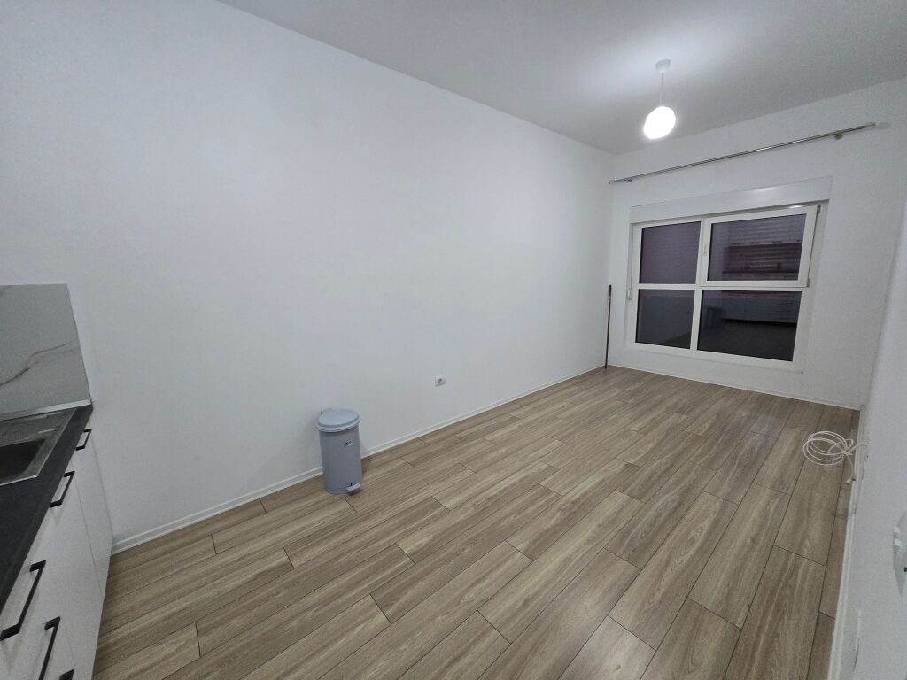 Te Kompleksi Mangalem 21 , Jap me qera apartament 2+1