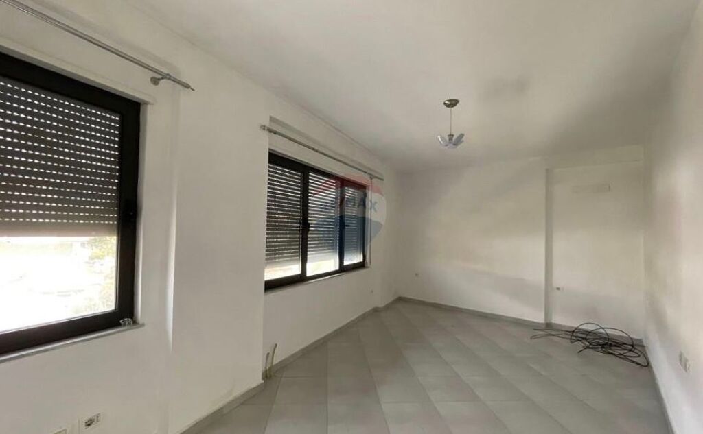 Apartment 2+1+2 for sale at Elbasan Street ID: 530571006-26