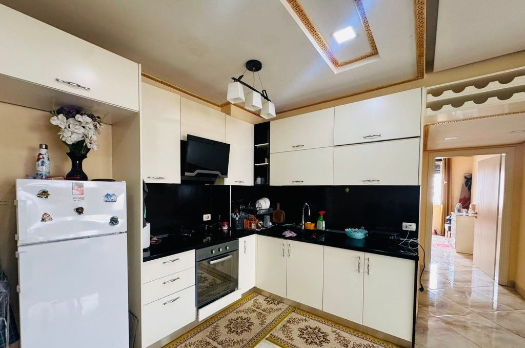 SHITET APARTAMENT 2+1+2 NE ASTIR!