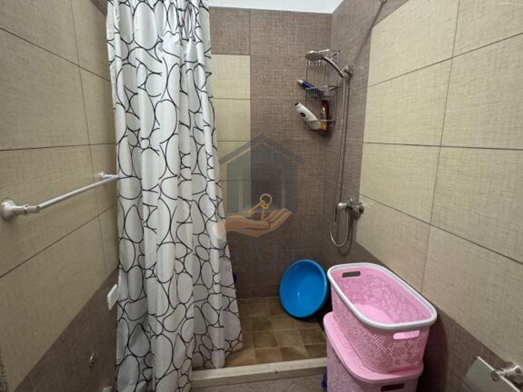 Shitet Apartament 1+1 në Plazh Iliria