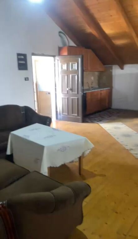 Eagle Square, 2+1 attic for rent 35,000 leke   