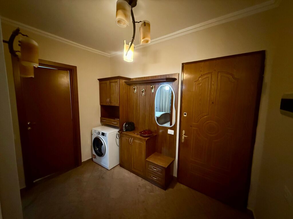 📣 QERA Apartament 1+1 📍 Prane Gjimnazit "Petro Nini Luarasi" ✨