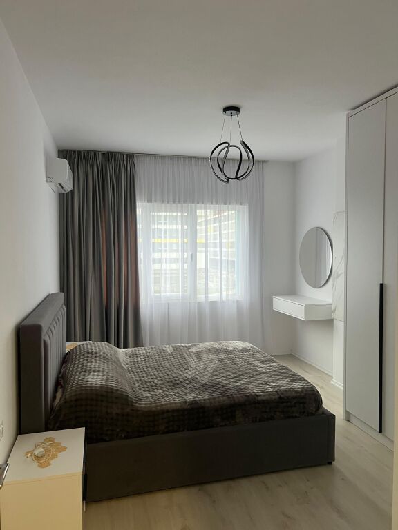 Jepet me qera apartament 1+1 i mobiluar ne Univers City