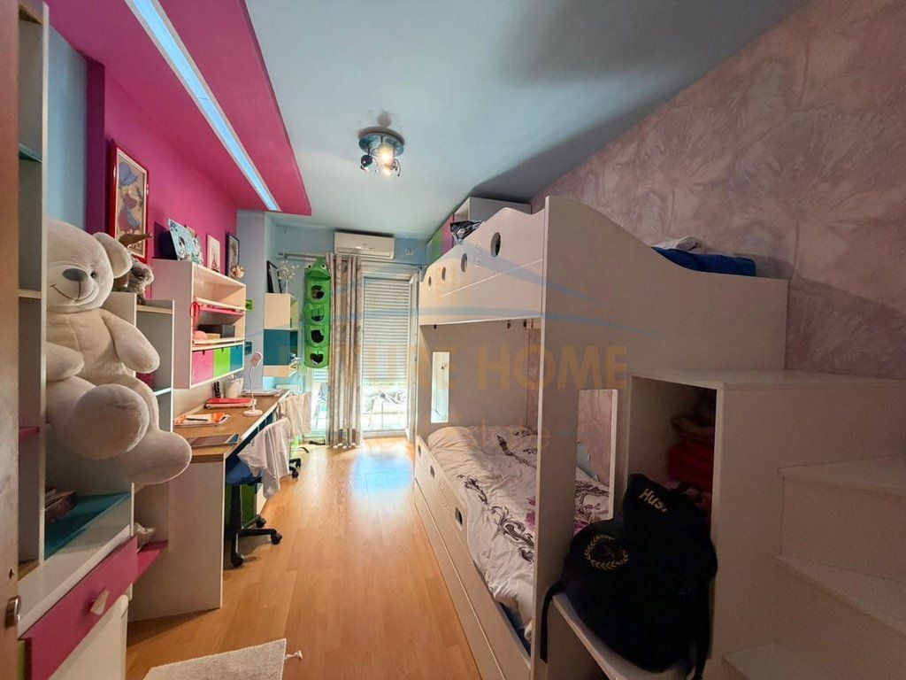 Apartament 2+1+2+ Post Parkimi, Rruga Frosina Plaku, Tiranë