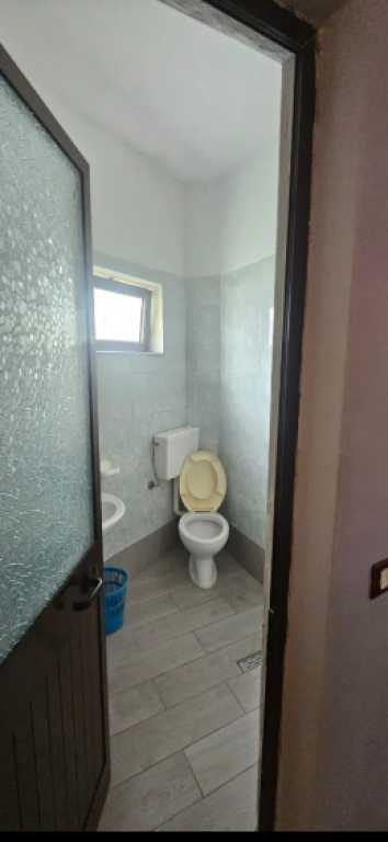 SHITET HOTEL-BAR-RESTORANT-KARBURANT GOLEM