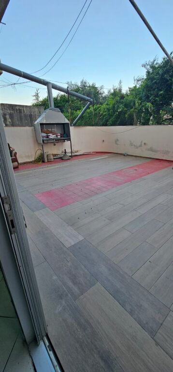 SHITET BAR RESTORANT 108M2 + 60M2 VERANDE ILIRIA PLAZH