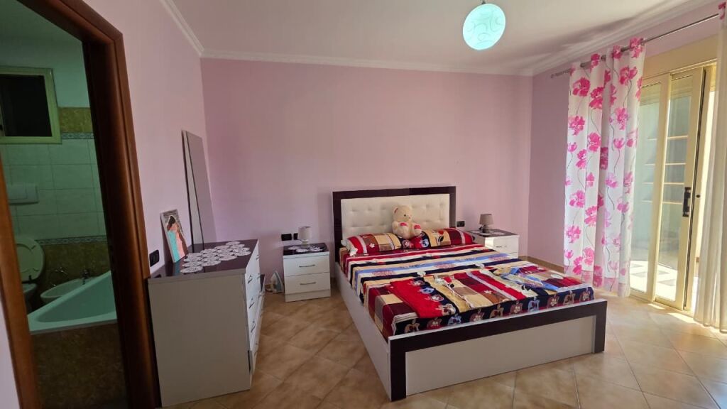 Apartament 2+1 me qira  Rruga Pelivan Leskaj
