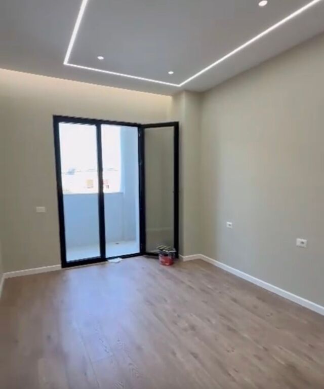 Shitet apartament 2+1 tek Vasil Shanto - Spring Residence