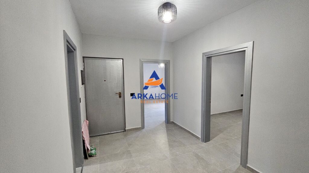 APPARTAMENTO IN AFFITTO 3+1+BALCONE " PAZARI I RI " 700 EURO