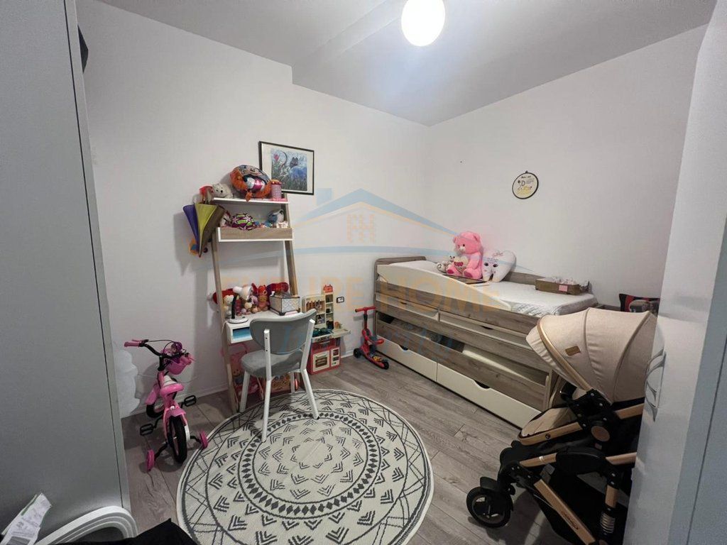 Shitet, Apartament 2+1, Fresku, Tiranë. AL67802