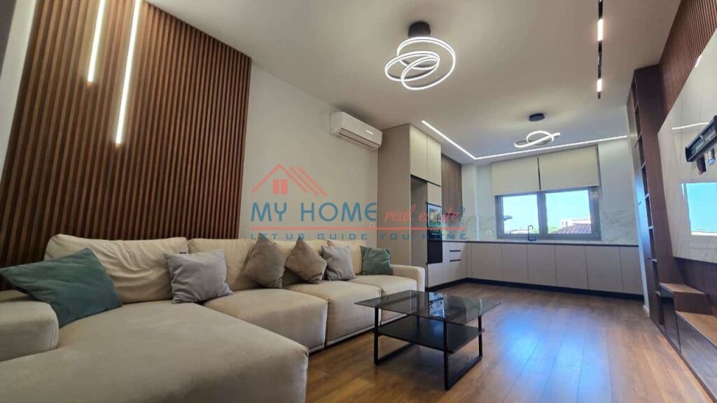 Apartament 2+1+2 Poste parkimi ne shitje tek Tower Bridge ne Tirane