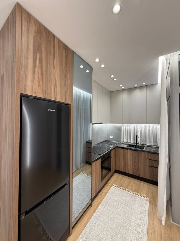 Apartamente per qera 1+1 te Vila L Astir