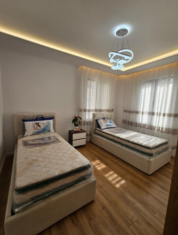 Apartment 2+1+2 for Sale – Building with Arrows