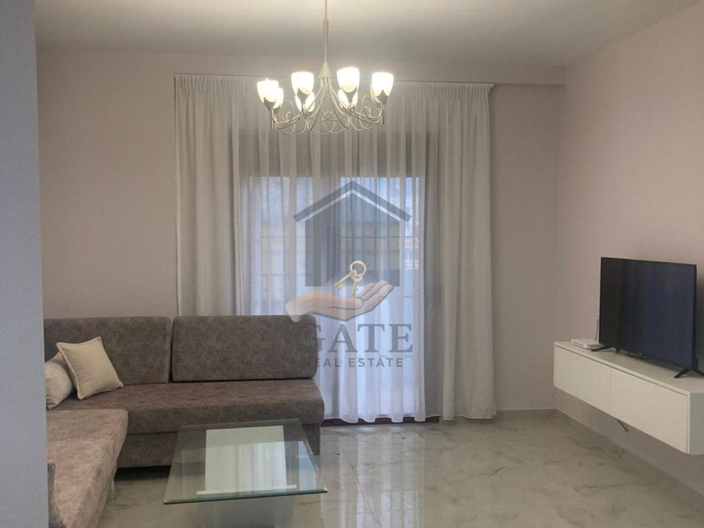 For rent, Apartment 1+1, Small Market!