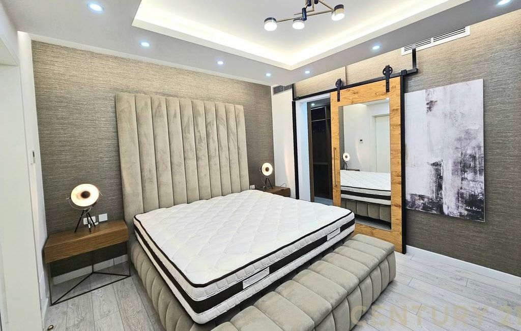 Apartament me qira 2+1+2 prane Liqenit Artificial