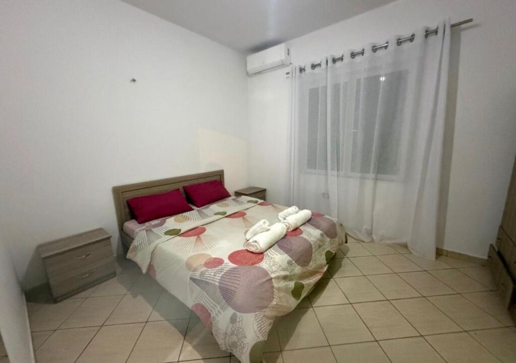 Jepet me qera apartament 2+1 ne Shkoze