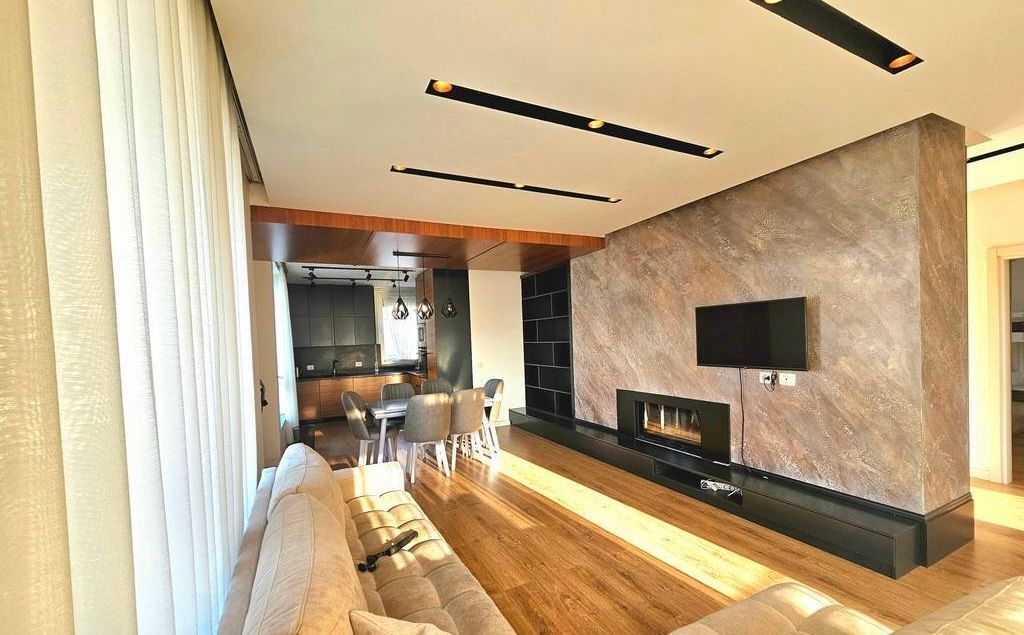 Apartament 3+1+2 + 🅿️ prane Kopshtit Botanik