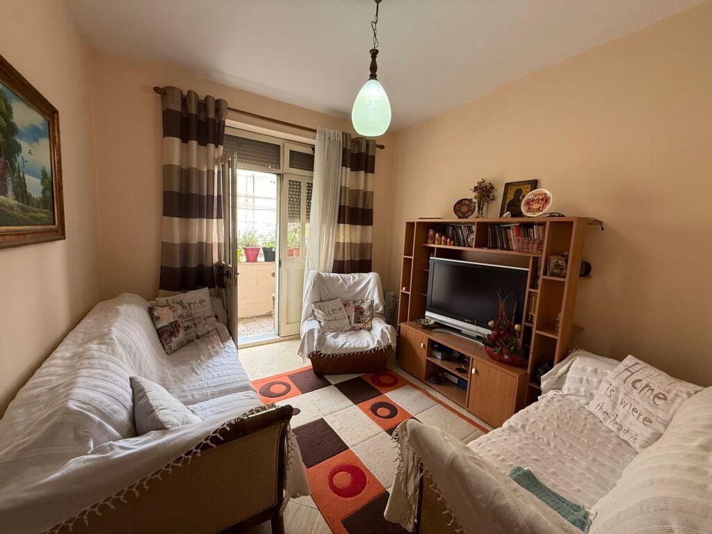 Apartament 2+1 ne shitje , Rruga e Kavajes