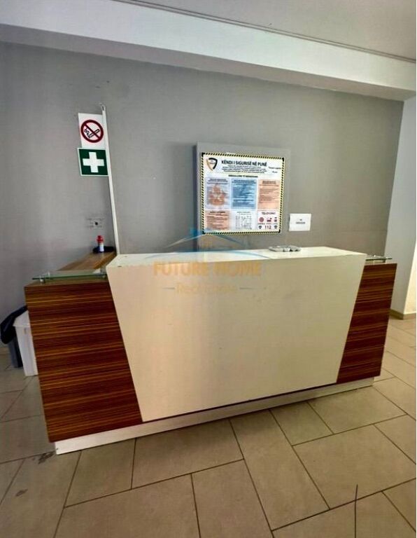 🏢 Super Business Premises 350 m^2 for Rent – Elbasan Street! 🇺🇸