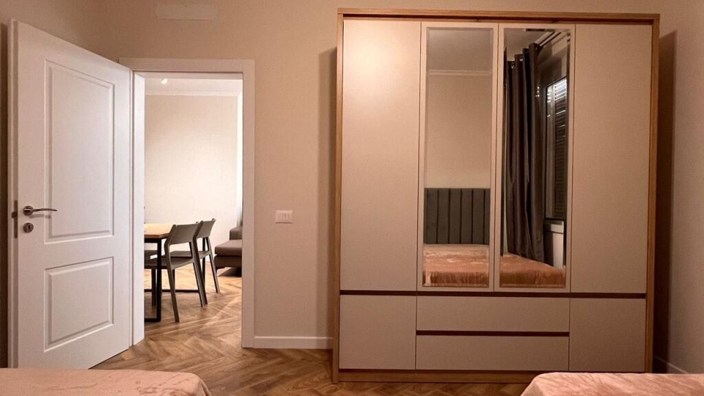 Apartment 2+1+2 for rent, Kavaja Street