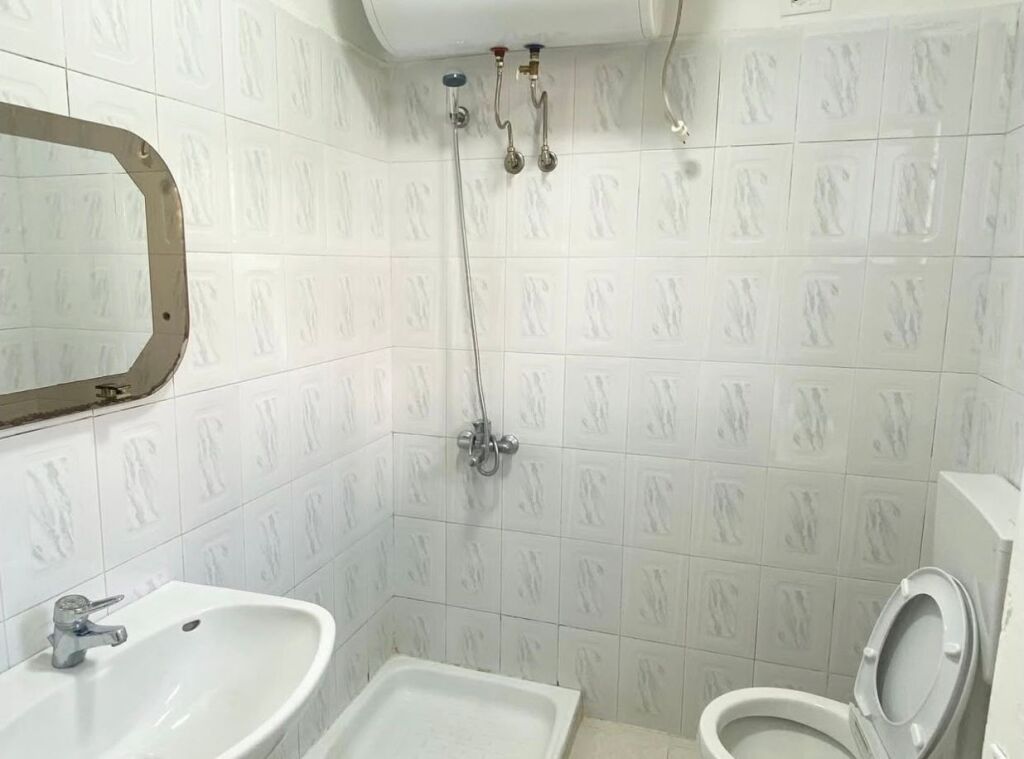 🏡 Jepet me qera apartament 1+1 mbi Tregun Elektrik, Tiranë