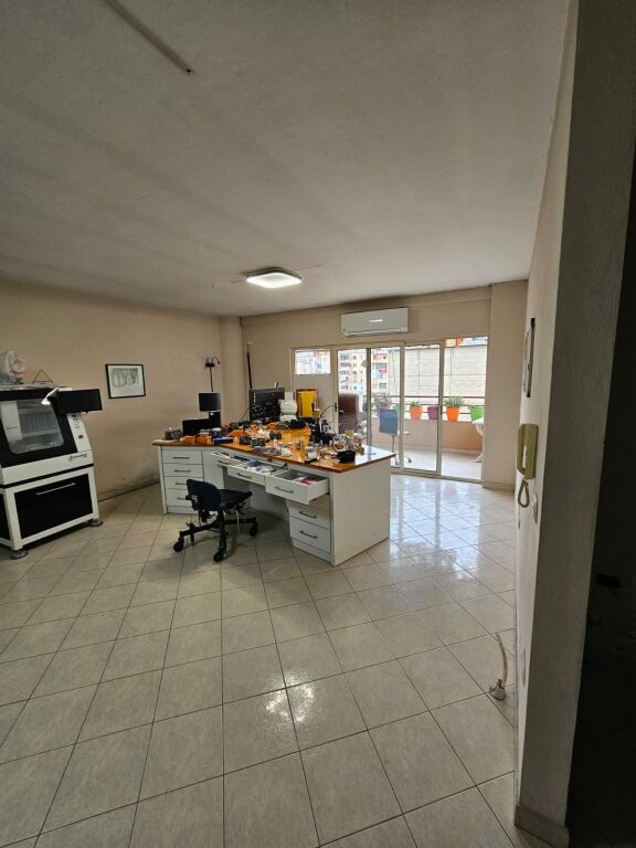 🏠 SHITET APARTAMENT 102.5 m² – PALLATI ME SHIGJETA