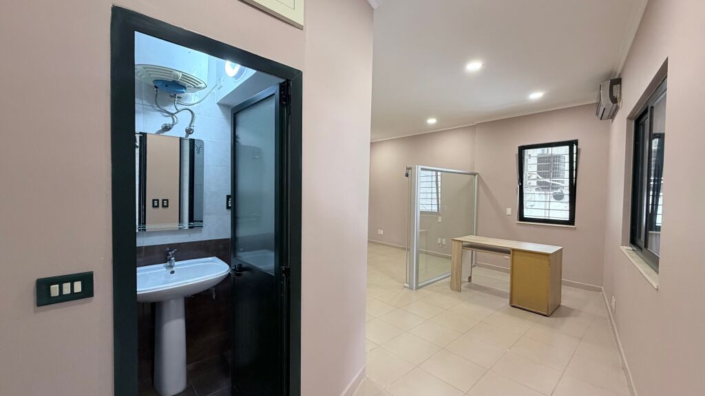 Zyrë për qira Bulevardi Zogu 1