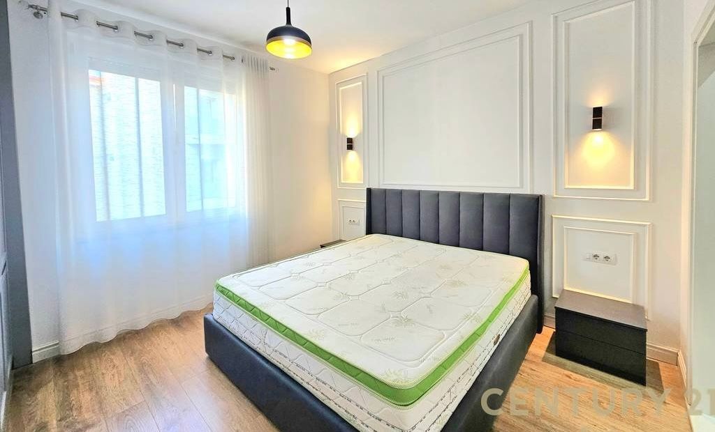 Apartament 3+1+2 + 🅿️ prane Kopshtit Botanik